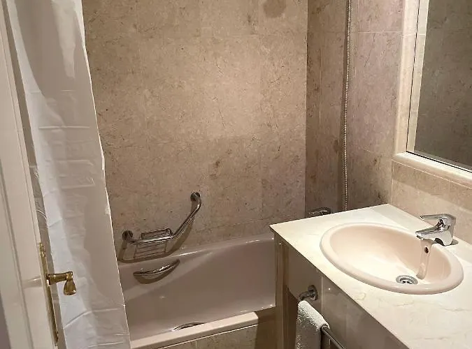 Apartment Next To The El Campanario, Atalaya Golf Estepona